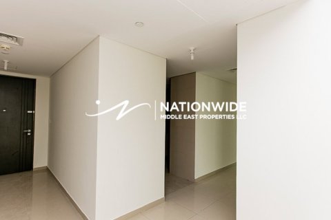 Apartment de 2 dormitorios en Abu Dhabi, UAE No. 135092 8