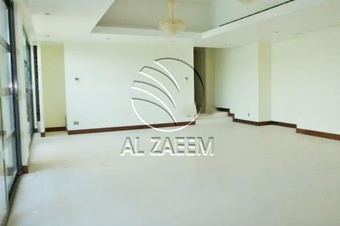 Villa de 5 dormitorios en Al Gurm, UAE No. 26951 10