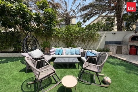 3 bedrooms Villa in Jumeirah Park, UAE No. 185999 16