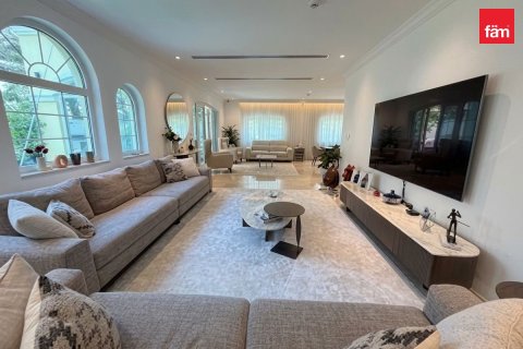3 bedrooms Villa in Jumeirah Park, UAE No. 185999