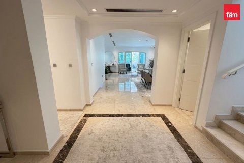 3 bedrooms Villa in Jumeirah Park, UAE No. 185999 24