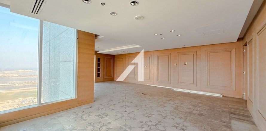 667m² Office in Dubai Marina, UAE No. 144049