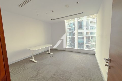 667m² Office in Dubai Marina, UAE No. 144049 4