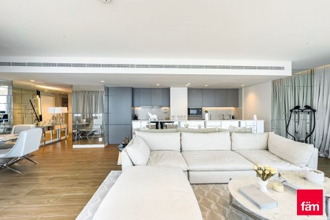 3 bedrooms Apartment in Dubai, UAE No. 36396 11