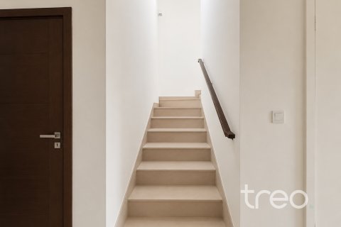 Townhouse de 3 chambres à EMAAR South, UAE No. 206155 9