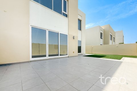 3 bedrooms Apartment in EMAAR South, UAE No. 206154 20