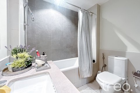 3 bedrooms Apartment in EMAAR South, UAE No. 206154 16