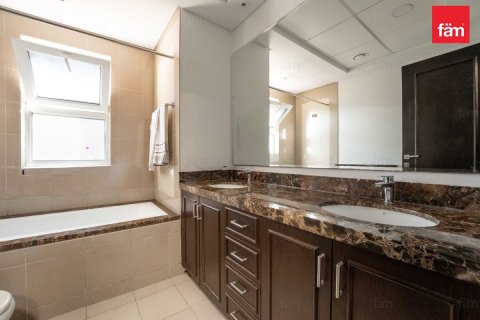 Townhouse de 3 dormitorios en Dubai, UAE No. 135813 20