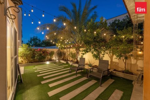 Townhouse de 3 dormitorios en Dubai, UAE No. 135813 7