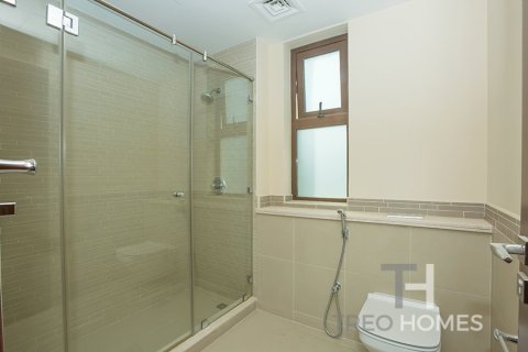 Villa de 4 chambres à Casa, UAE No. 81777 19