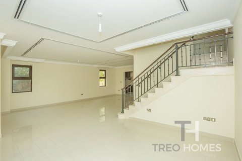 Villa de 4 chambres à Casa, UAE No. 81777 5