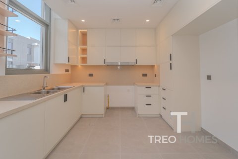 Villa de 4 chambres à Ruba, UAE No. 81781 3