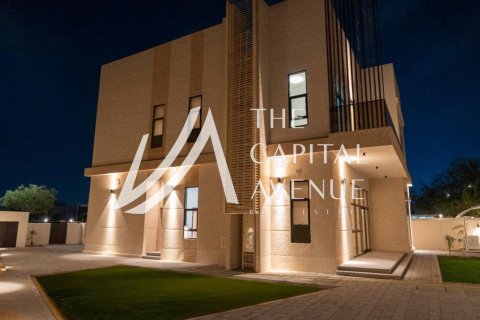 5 bedrooms Villa on the Yas Acres, UAE No. 136901 3