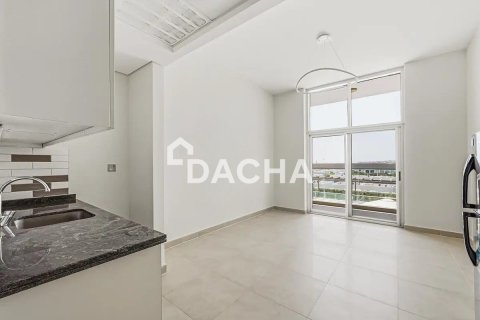 Studio Apartment in Azizi Star, UAE No. 170227 10