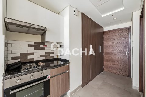 Studio Apartment in Azizi Star, UAE No. 170227 3