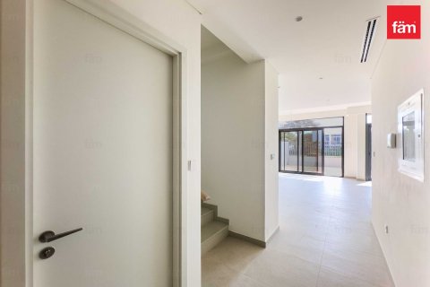 3 bedrooms Townhouse in Dubai, UAE No. 123548 8