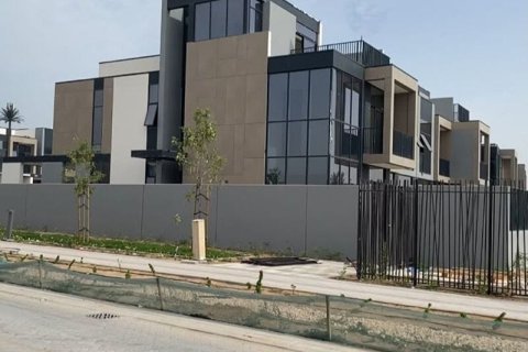 3 bedrooms Townhouse in Mudon, UAE No. 170645 4