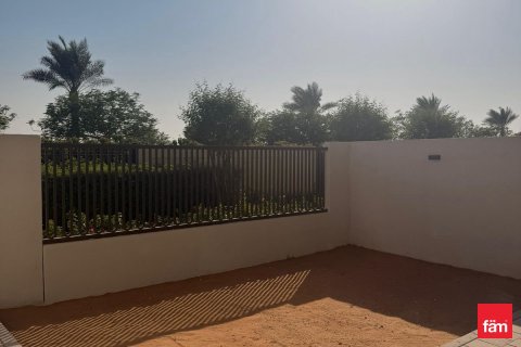Villa de 3 dormitorios en Dubai, UAE No. 135666 4