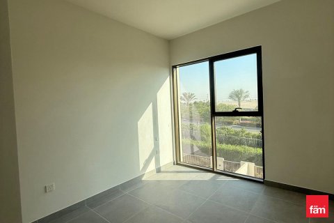 Villa de 3 dormitorios en Dubai, UAE No. 135666 8