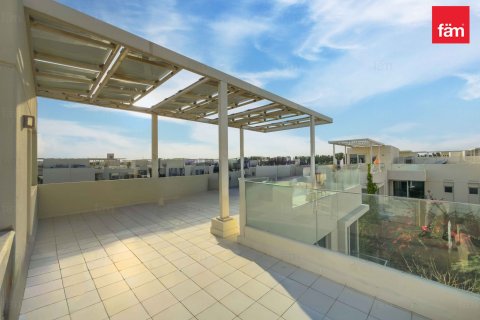 4 bedrooms Villa in Dubai, UAE No. 135669 5