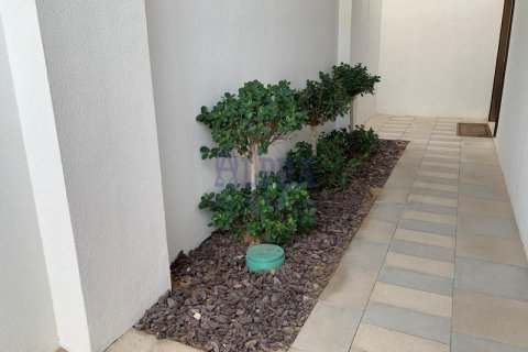 Villa de 3 dormitorios en Mina Al Arab, UAE No. 149048 12