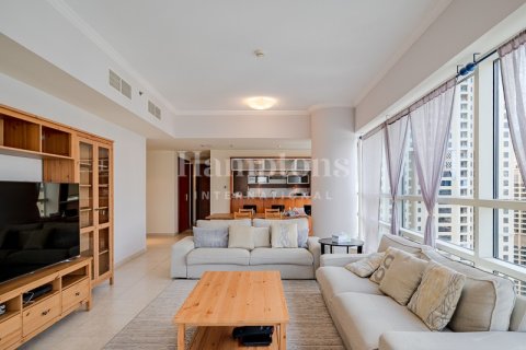 Apartment de 3 dormitorios en The Address Dubai Marina, UAE No. 147455