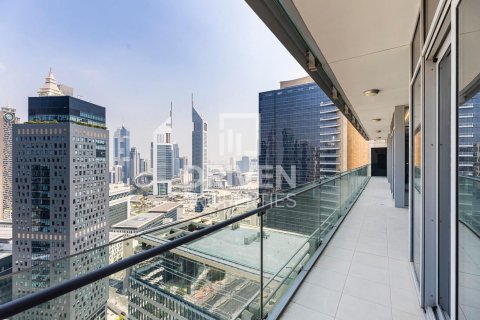 Apartment de 3 dormitorios en DIFC, UAE No. 189690