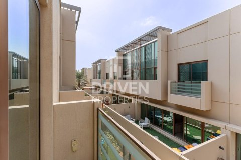 Villa de 4 chambres à Meydan, UAE No. 190630 24