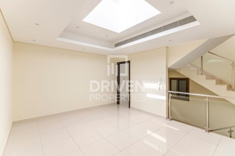 Villa de 4 chambres à Meydan, UAE No. 190630 10