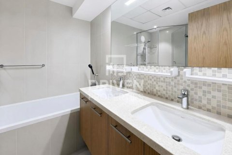 2 bedrooms Apartment in Bellevue Towers, UAE No. 188689 12