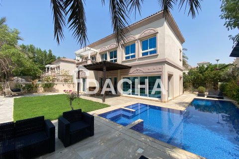 Вилла с 3 спальнями в Jumeirah Village Triangle, ОАЭ №164751