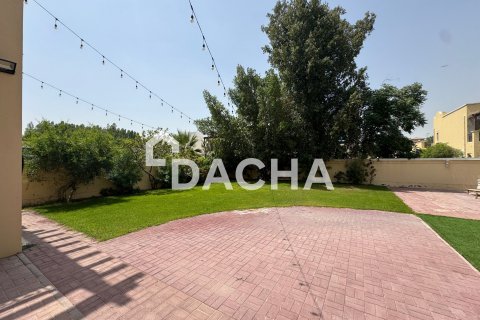 Вилла с 2 спальнями в Jumeirah Village Triangle, ОАЭ №164753 24
