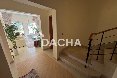Вилла с 2 спальнями в Jumeirah Village Triangle, ОАЭ №164753 3