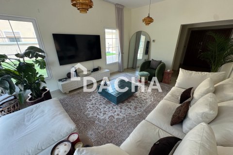 Вилла с 2 спальнями в Jumeirah Village Triangle, ОАЭ №164753 7