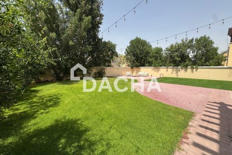 Вилла с 2 спальнями в Jumeirah Village Triangle, ОАЭ №164753 25