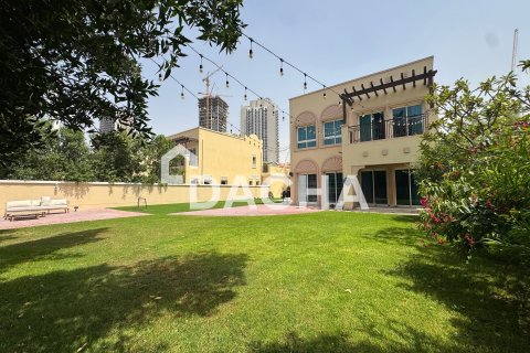 Вилла с 2 спальнями в Jumeirah Village Triangle, ОАЭ №164753