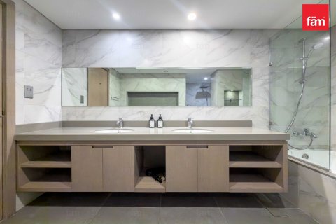 Квартира с 3 спальнями в Даунтаун Дубай (Даунтаун Бурдж Дубай), ОАЭ №146277 19