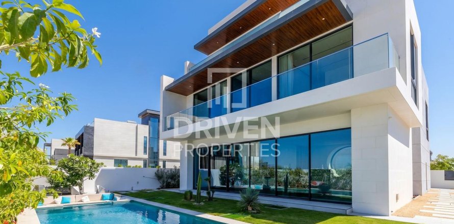 5 bedrooms Villa in La Mer, UAE No. 190300