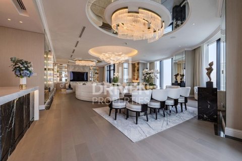 Apartment de 4 dormitorios en Opera District, UAE No. 189785 8
