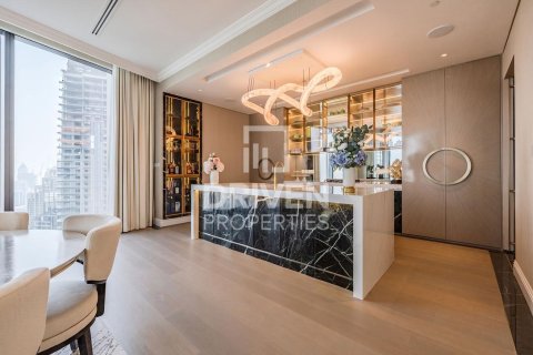 Apartment de 4 dormitorios en Opera District, UAE No. 189785 9