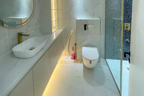 Villa de 4 dormitorios No. 124947 21