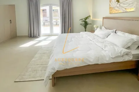 Villa de 4 dormitorios No. 124947 10