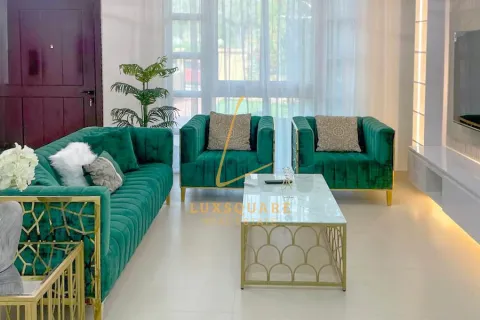 Villa de 4 dormitorios No. 124947 28