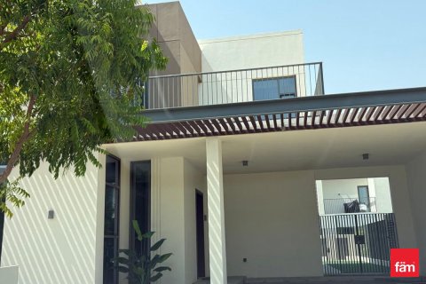 4 bedrooms Villa in Dubai, UAE No. 161815