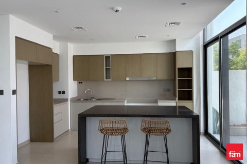 4 bedrooms Villa in Dubai, UAE No. 161815 10