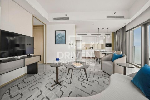 Квартира с 2 спальнями в Address Harbour Point, ОАЭ №193065 3