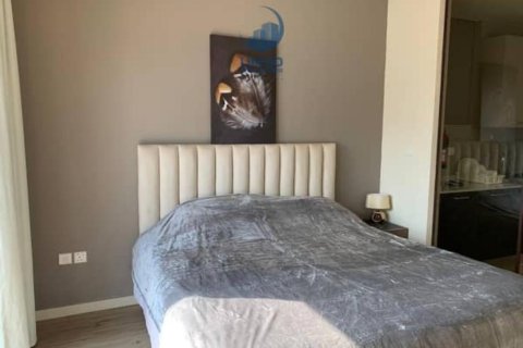 Квартира студия в Джумейра Вилладж Серкл, ОАЭ №134959 3