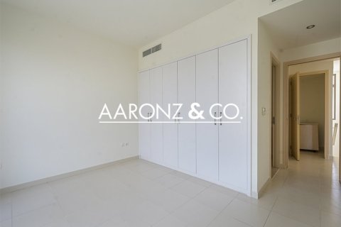 Villa de 3 dormitorios en Dubai, UAE No. 143873 6