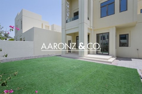 Villa de 3 dormitorios en Dubai, UAE No. 143873 19