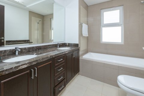 3 bedrooms Villa in Casa Viva, UAE No. 185015 10